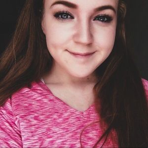 Meet your Posher, Em